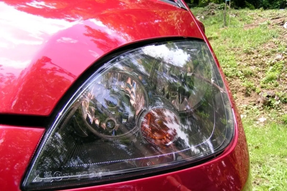 Mitsubishi Colt (7)