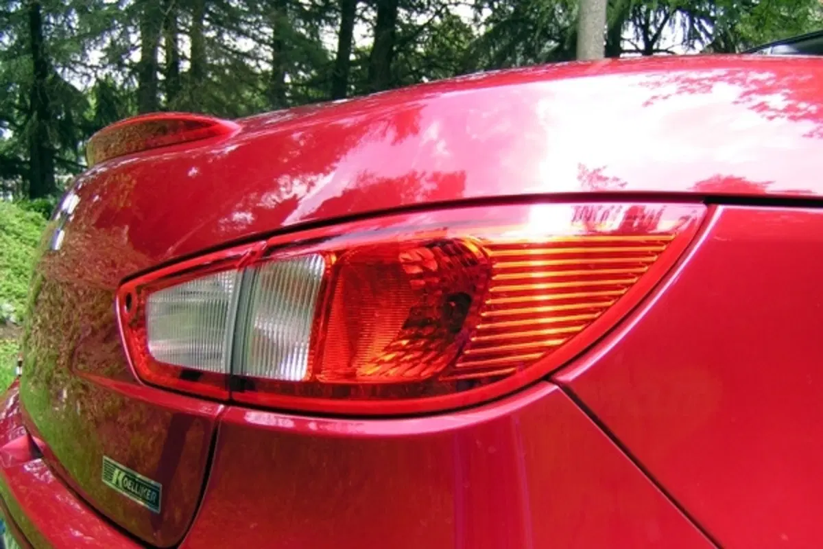 Mitsubishi Colt (8)
