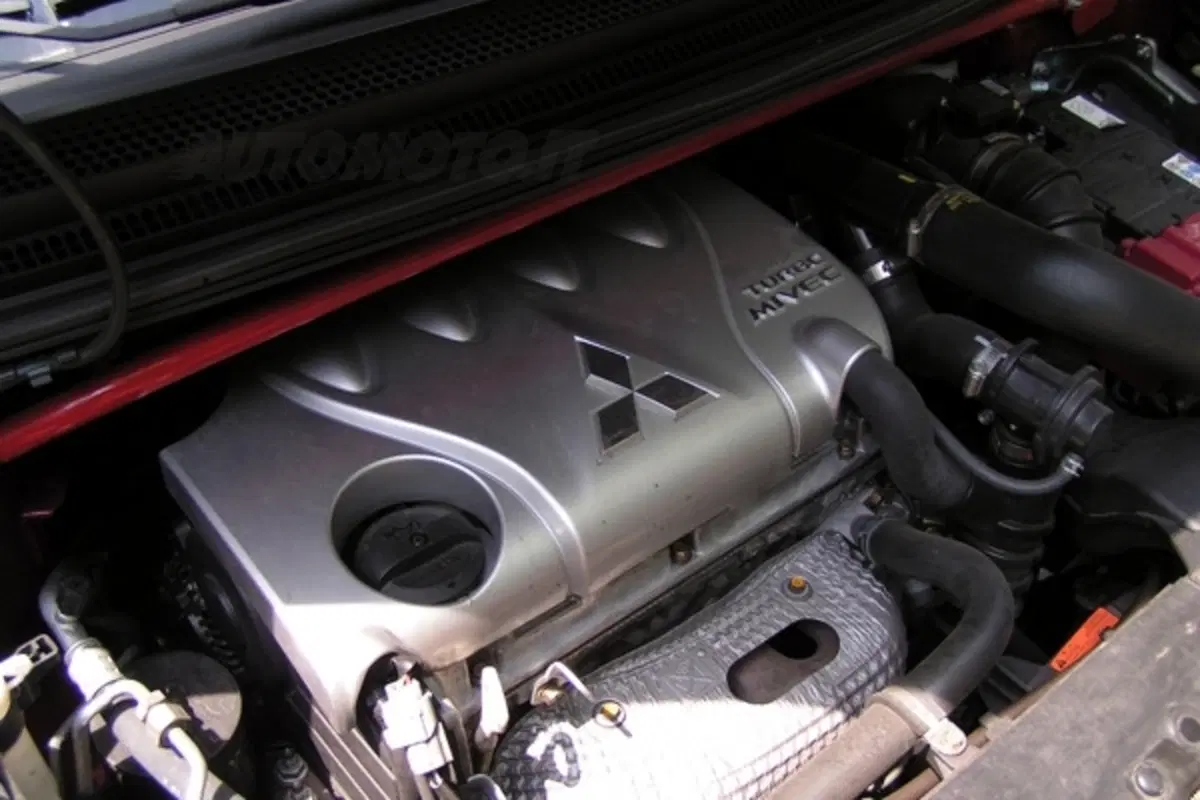 Mitsubishi Colt (21)
