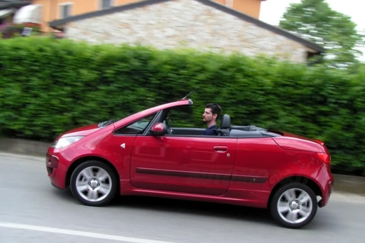Mitsubishi Colt (30)
