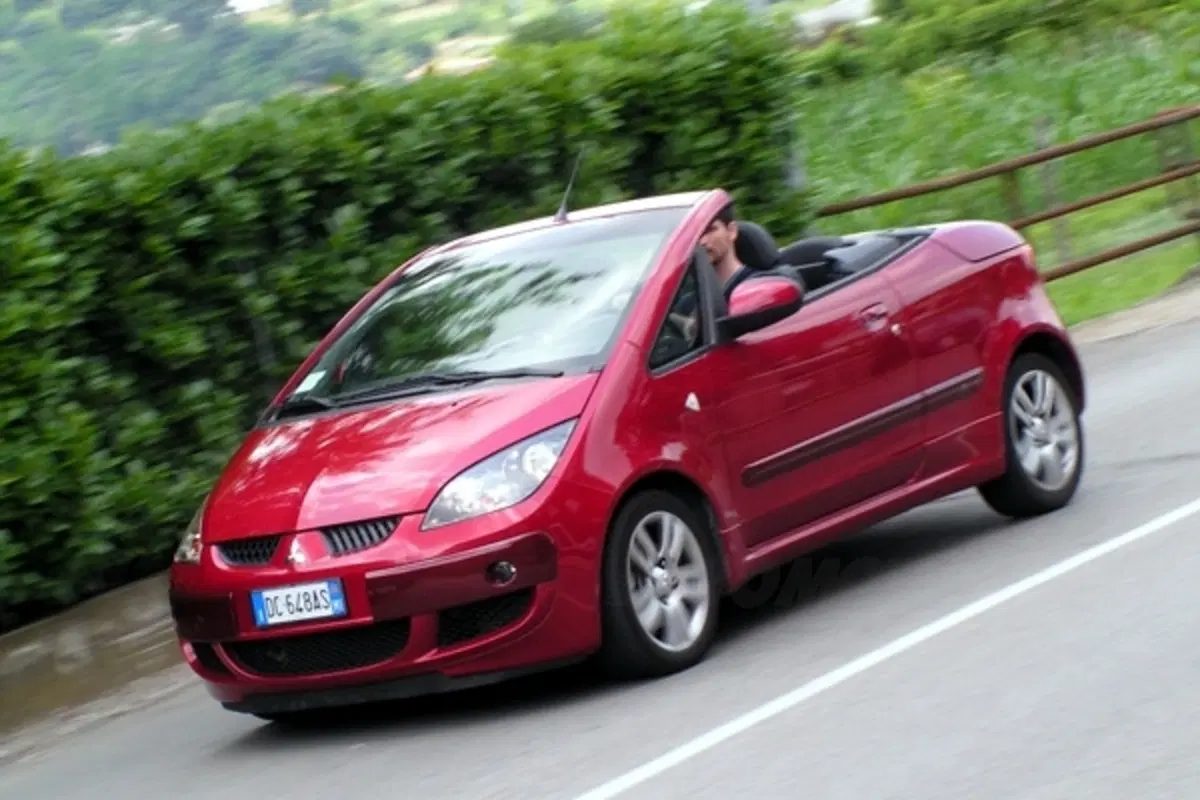 Mitsubishi Colt (32)