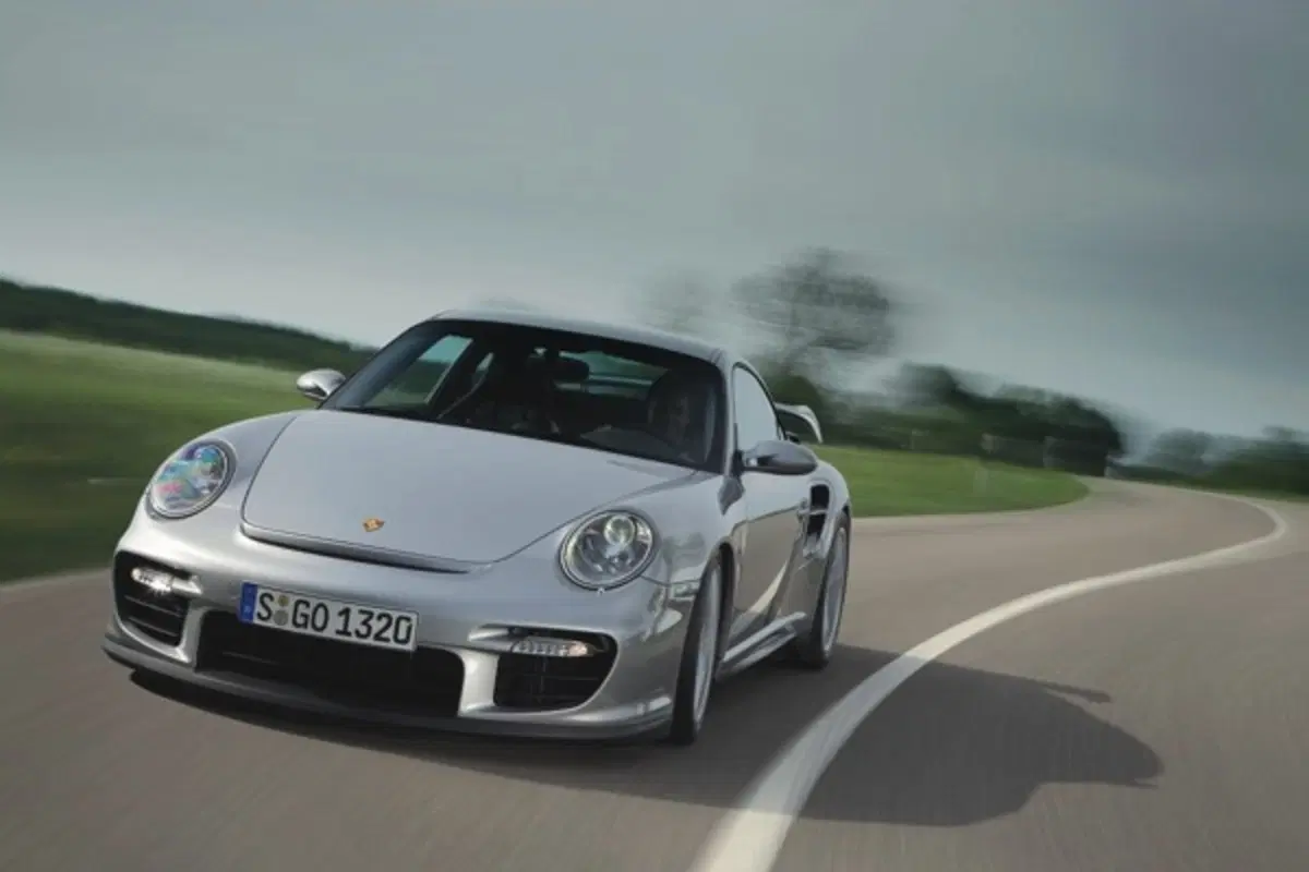 Porsche 911 GT2 (4)