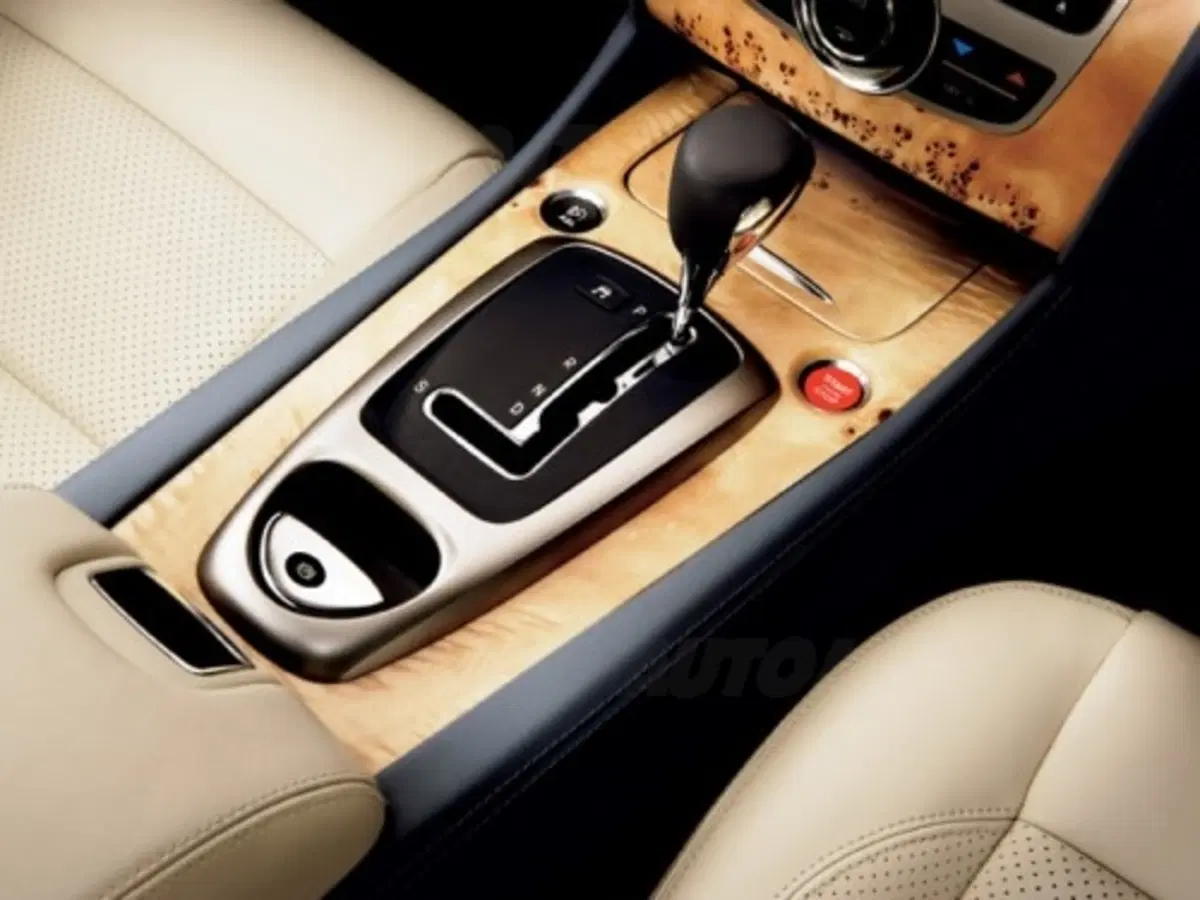 Jaguar XK 3.5 V8 (9)