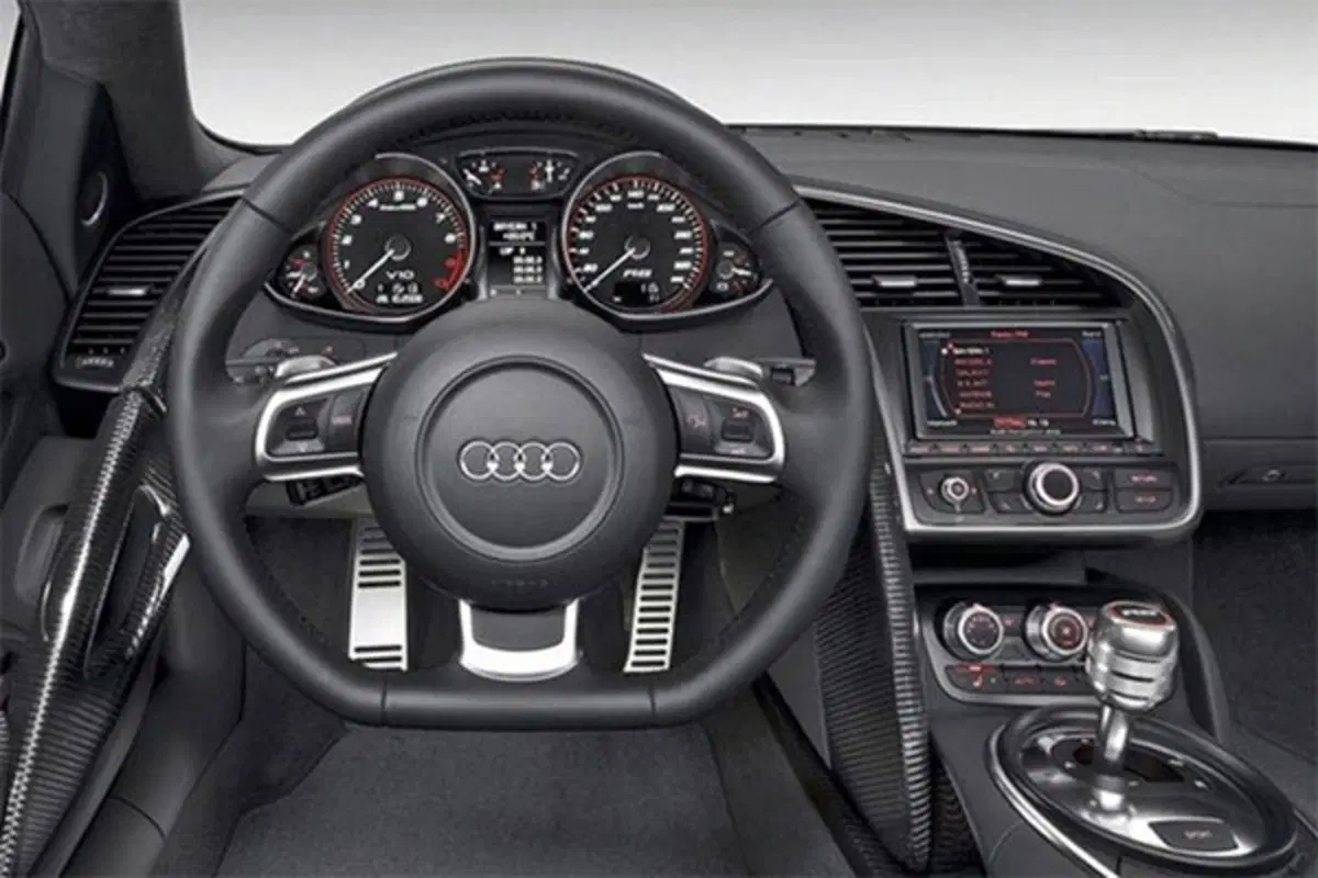 Audi R8 V10 (5)