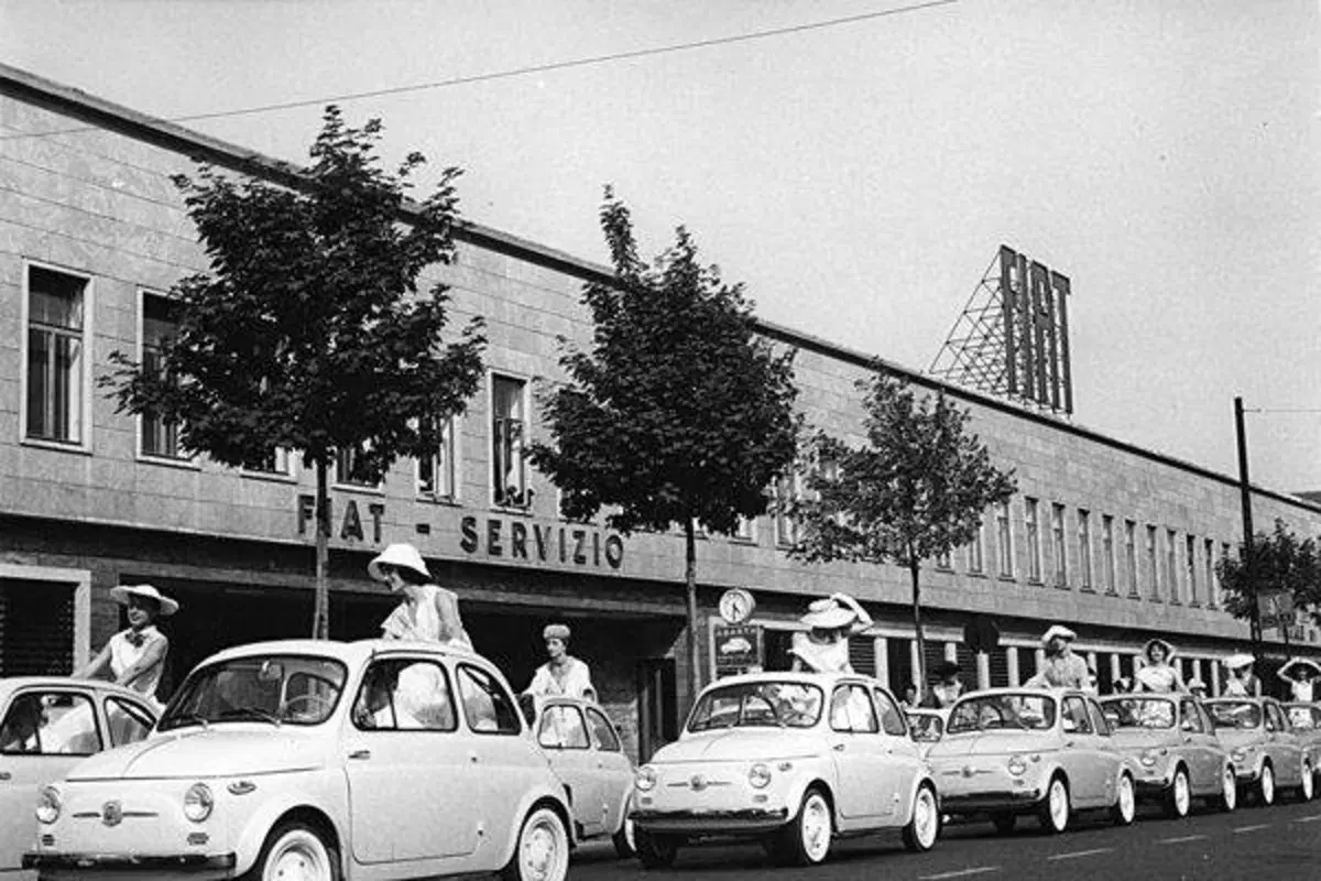 Torino in festa per la nuova Fiat 500 (8)