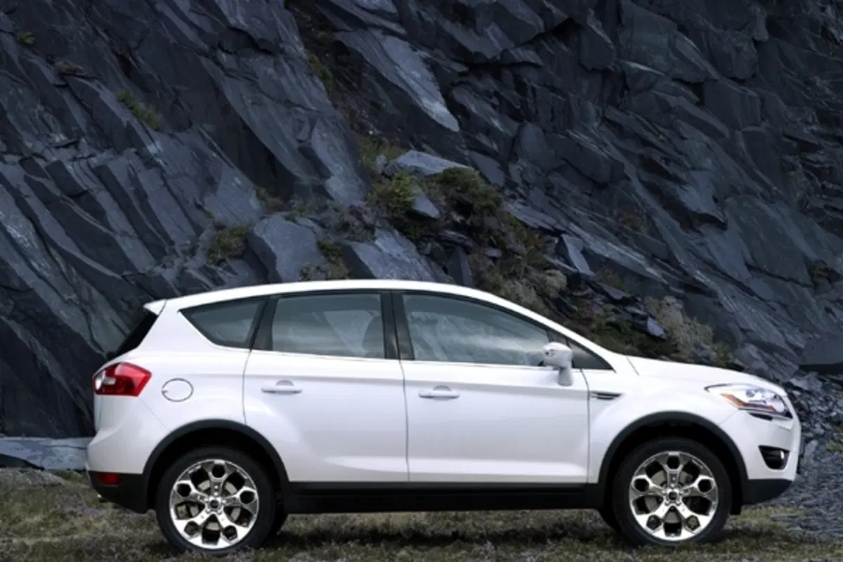Ford Kuga (11)