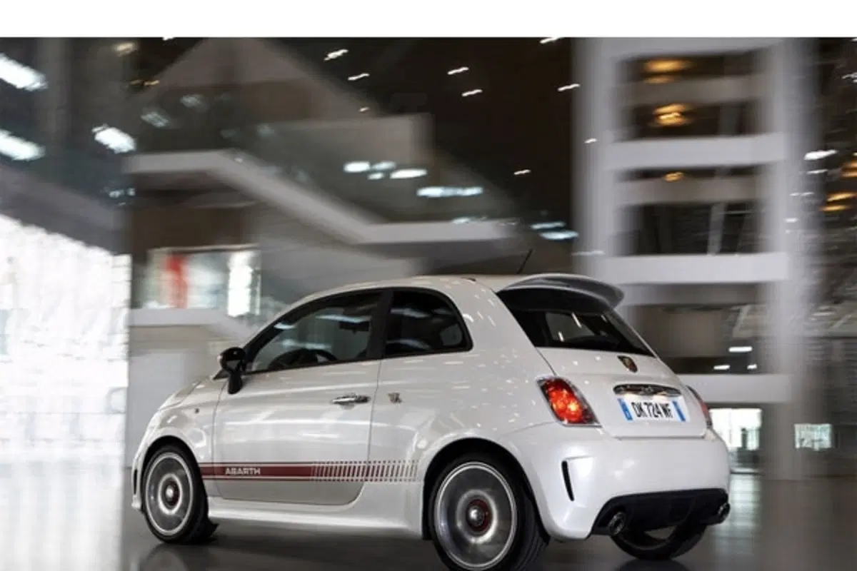 Nuova Fiat 500 Abarth (15)
