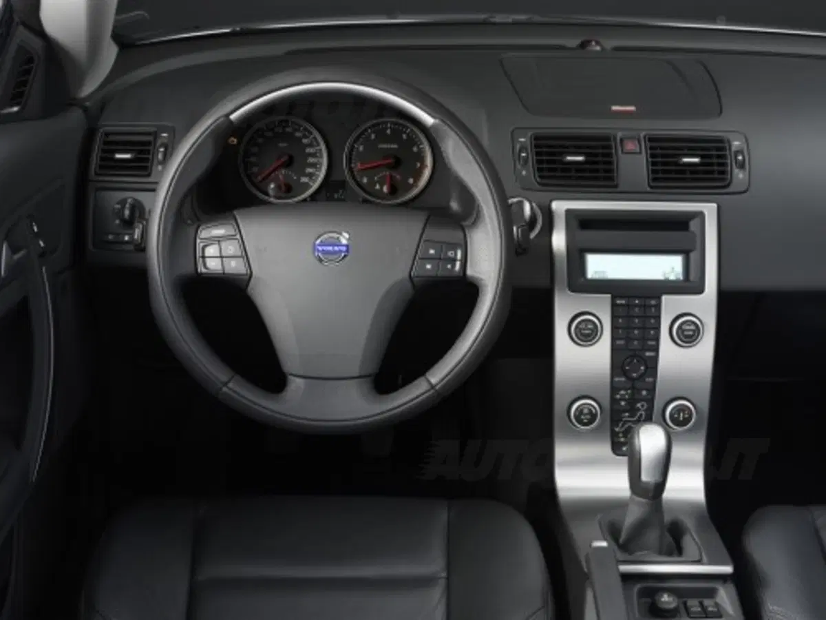 Volvo C70 2.0D (7)