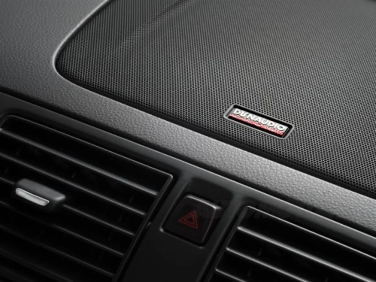 Volvo C70 2.0D (9)