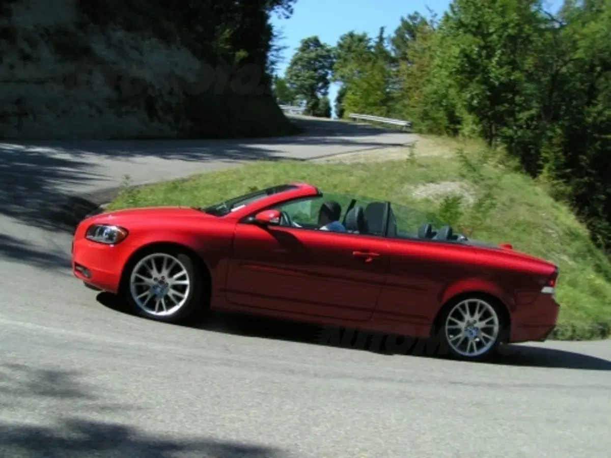 Volvo C70 2.0D (13)