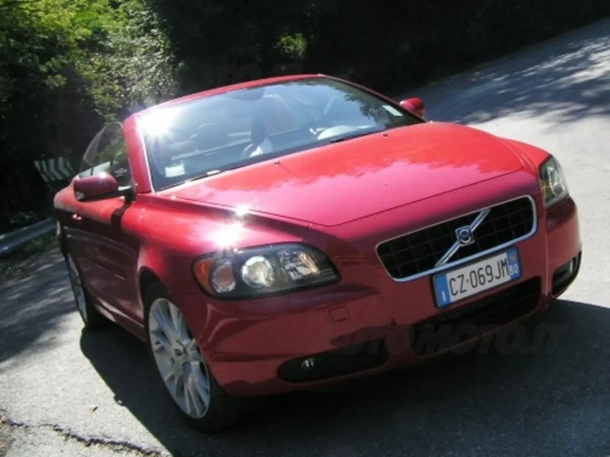 Volvo C70 2.0D (14)