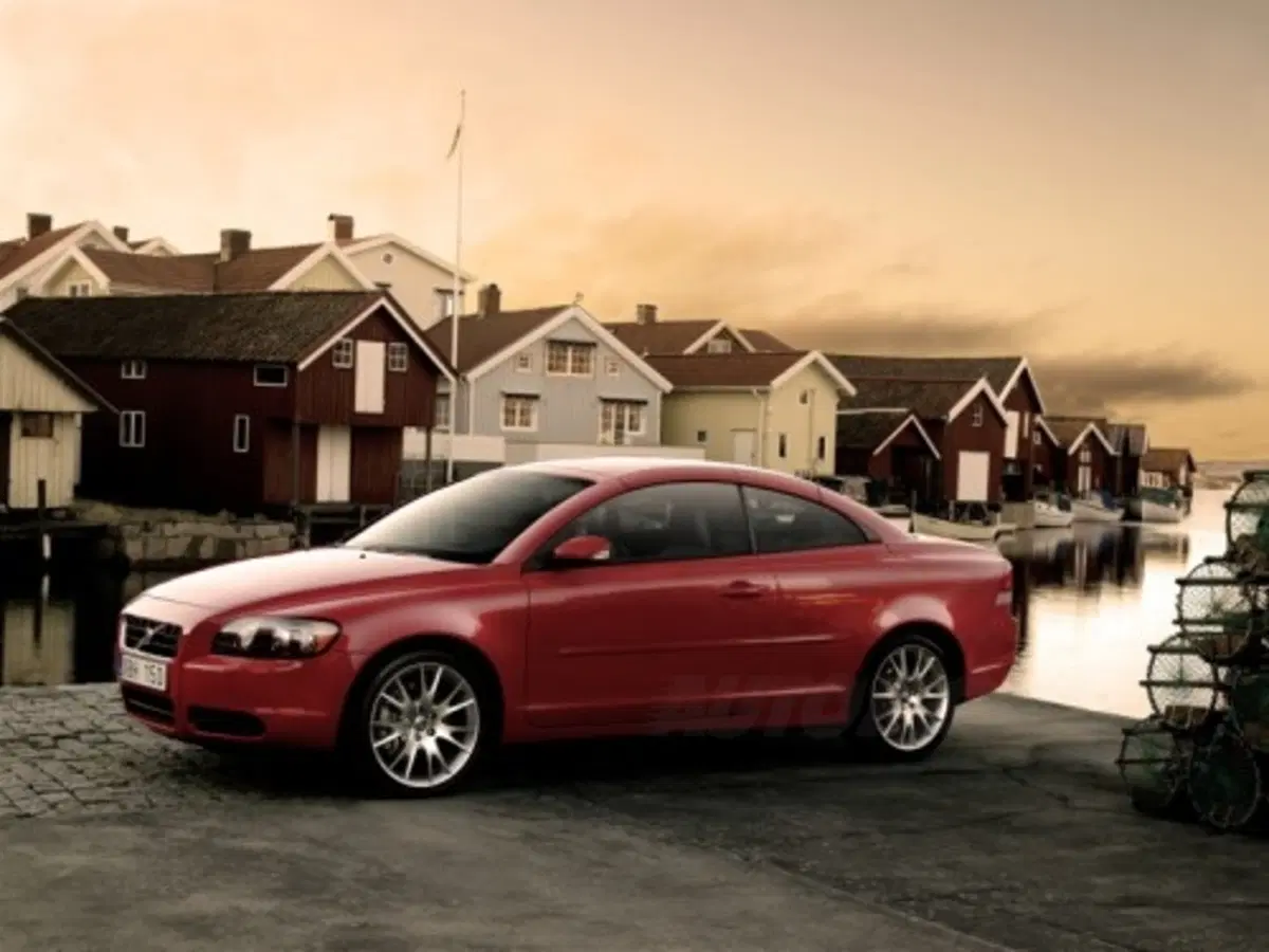Volvo C70 2.0D (17)