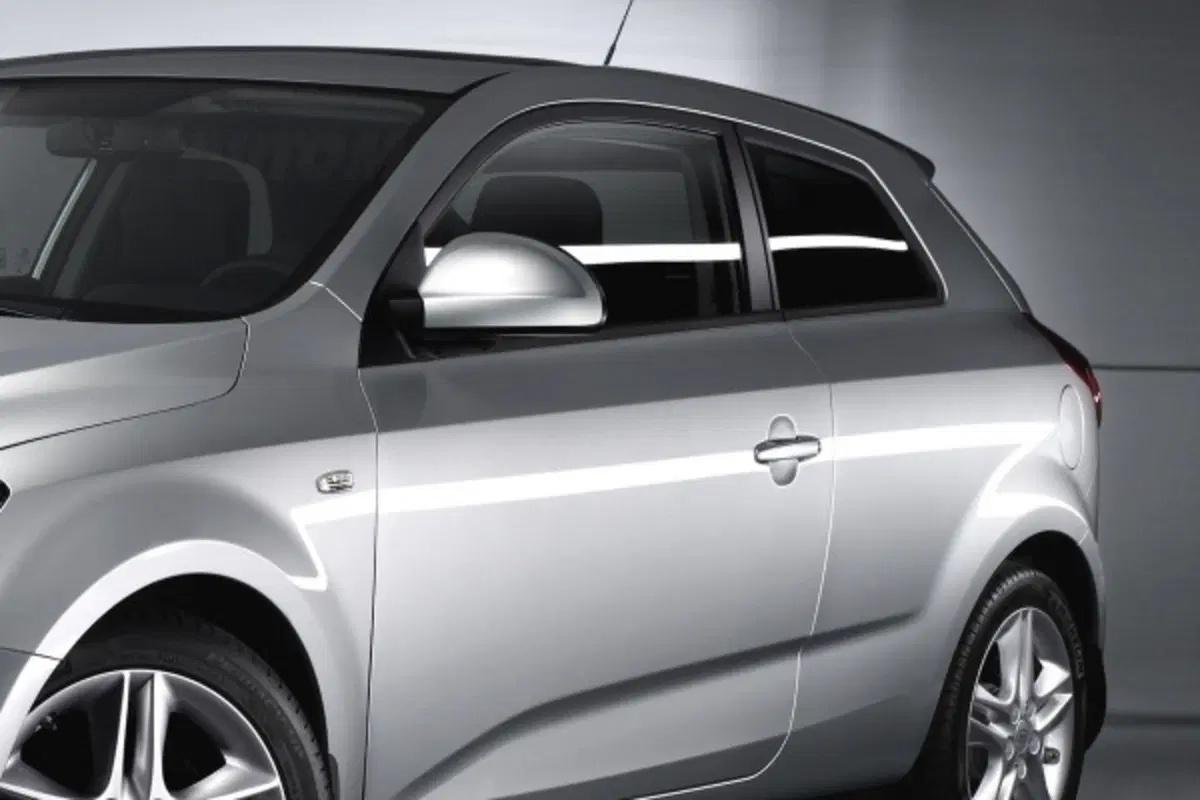 Kia Cee'd 3 porte (7)