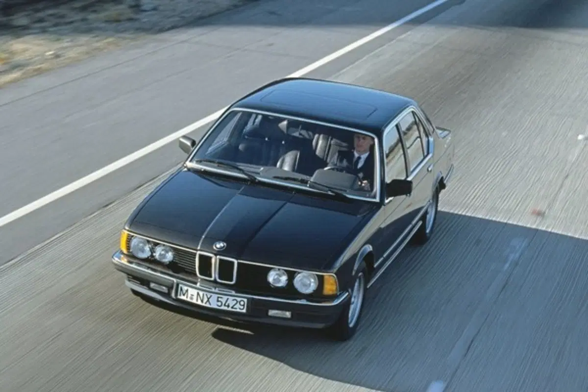 BMW Serie 7: 30 anni di storia (5)