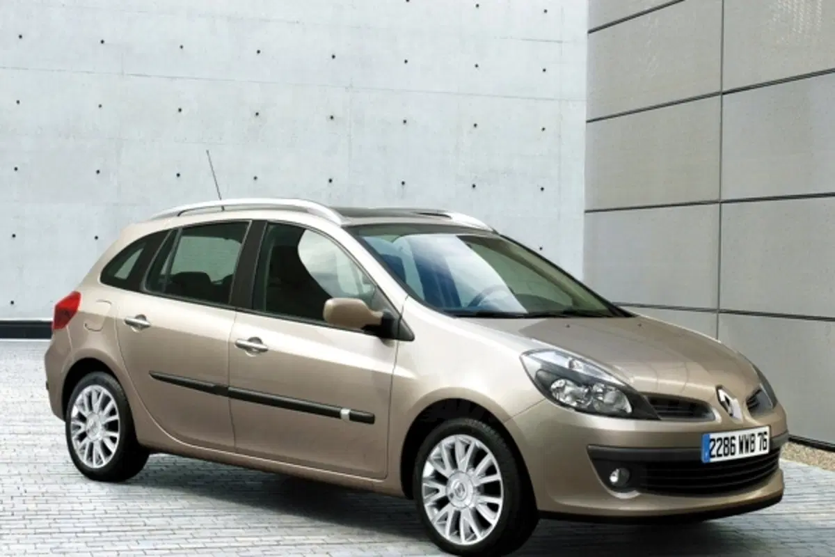 Renault Clio SW (2)