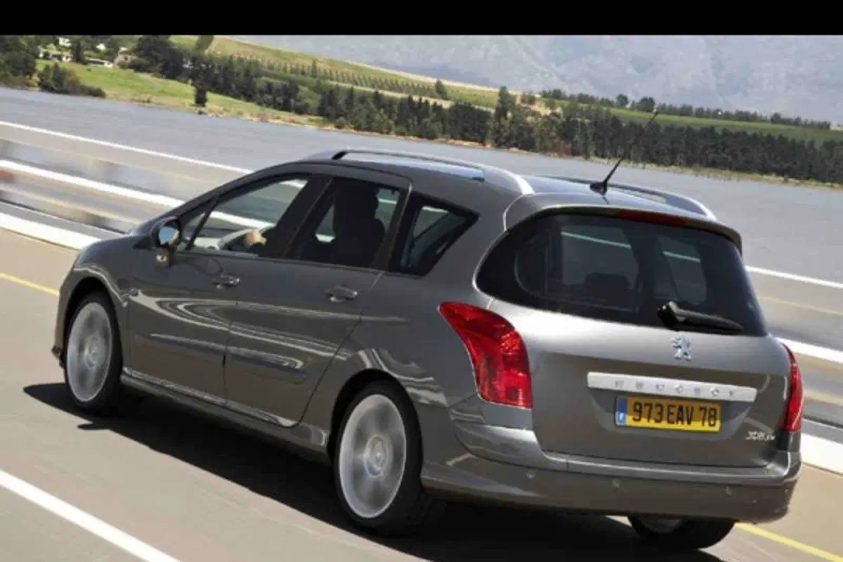 Peugeot 308 SW (4)