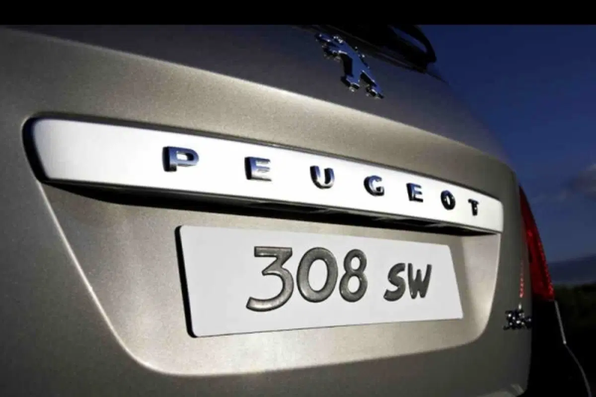 Peugeot 308 SW (10)