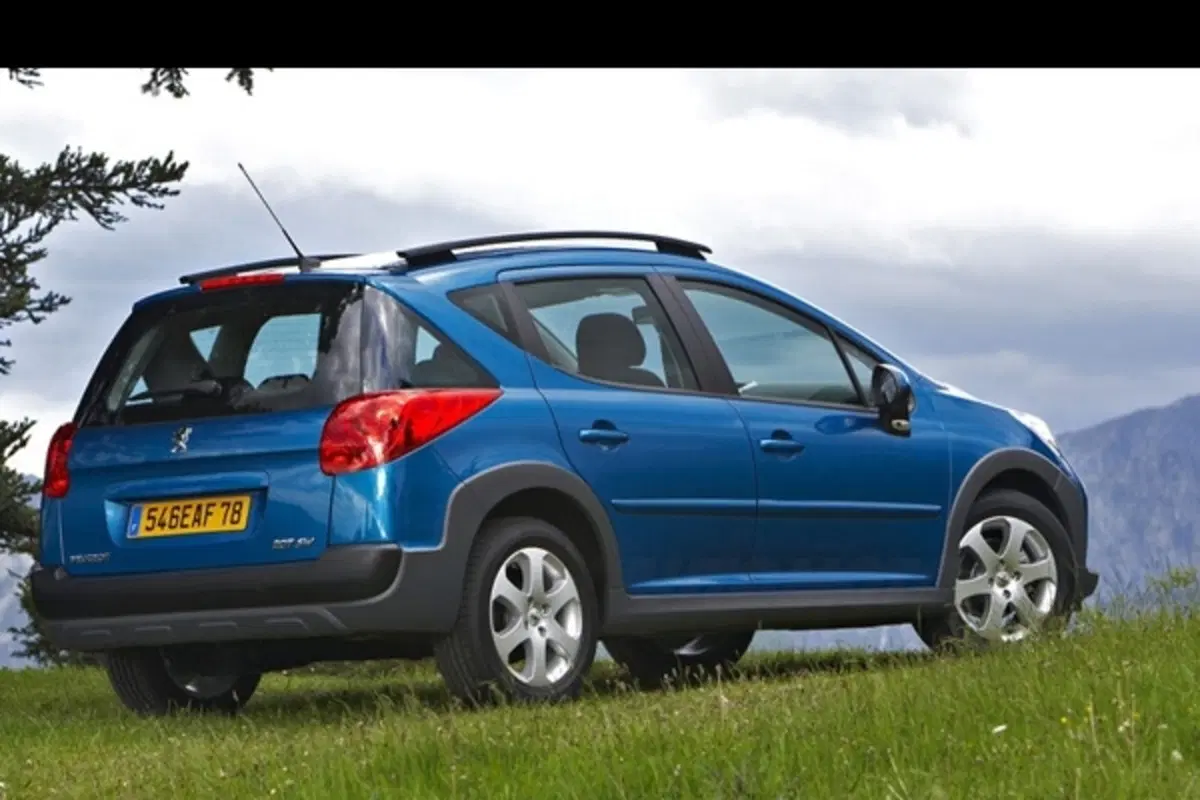 Peugeot 207 SW Outdoor (6)