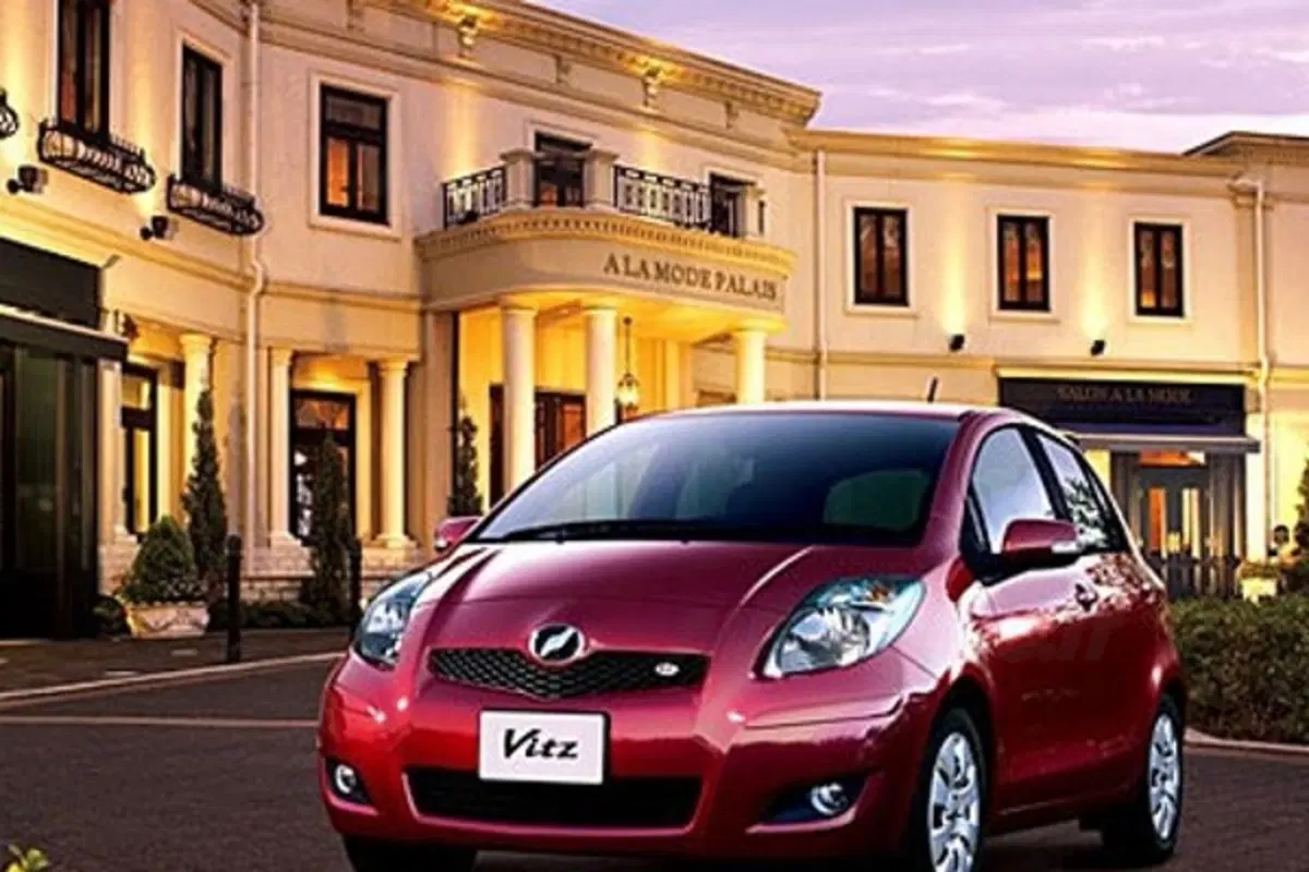 Toyota Yaris restyling (7)
