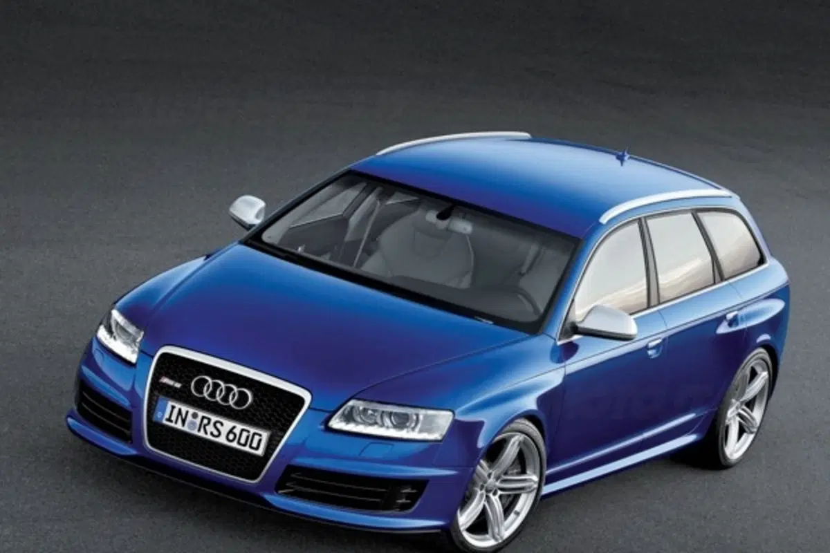 Audi RS6 Avant (2)
