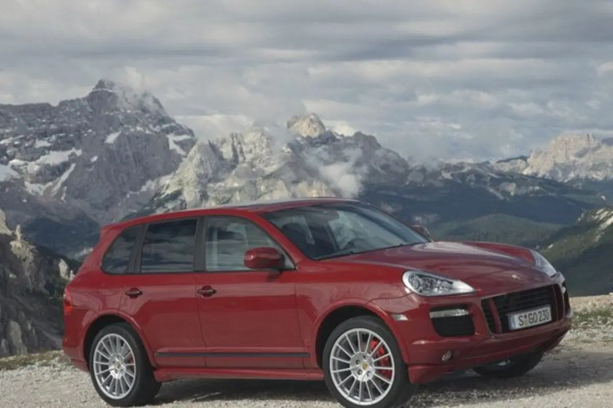 Porsche Cayenne GTS (2)