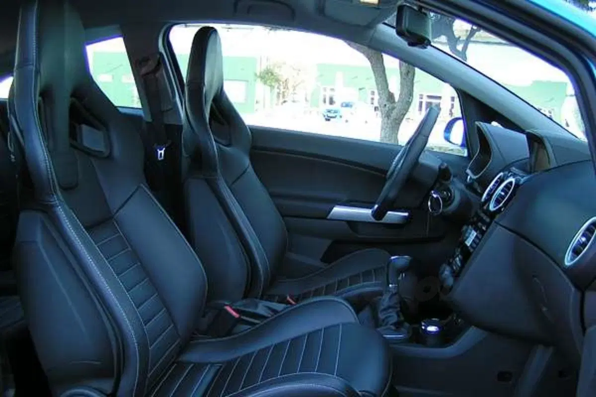 Corsa Opel Performance Center: nuovo record al Ring (4)