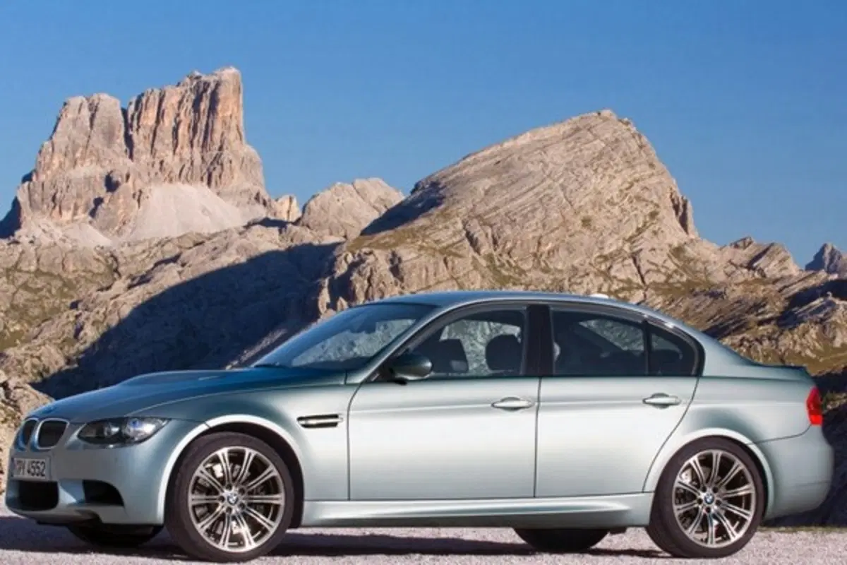 BMW M3 berlina (6)