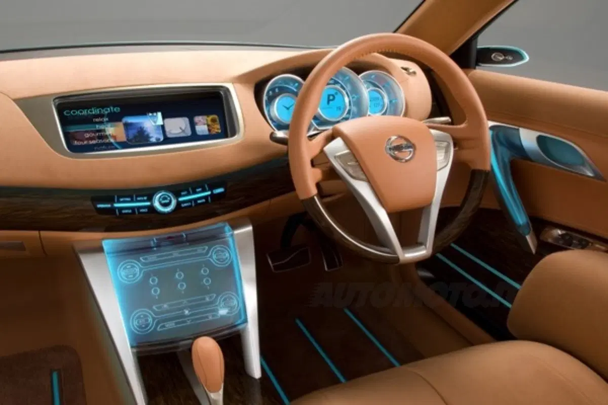 Nissan Intima (12)