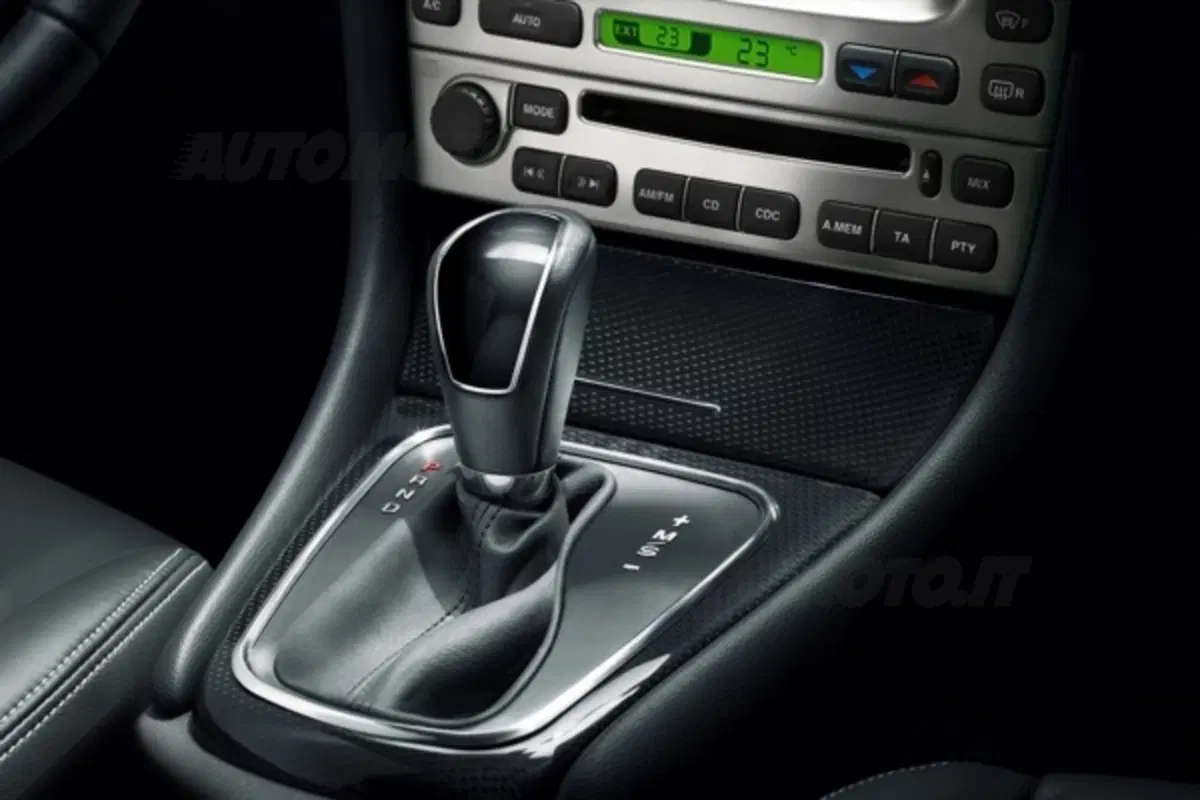 Jaguar X-Type restyling (2)