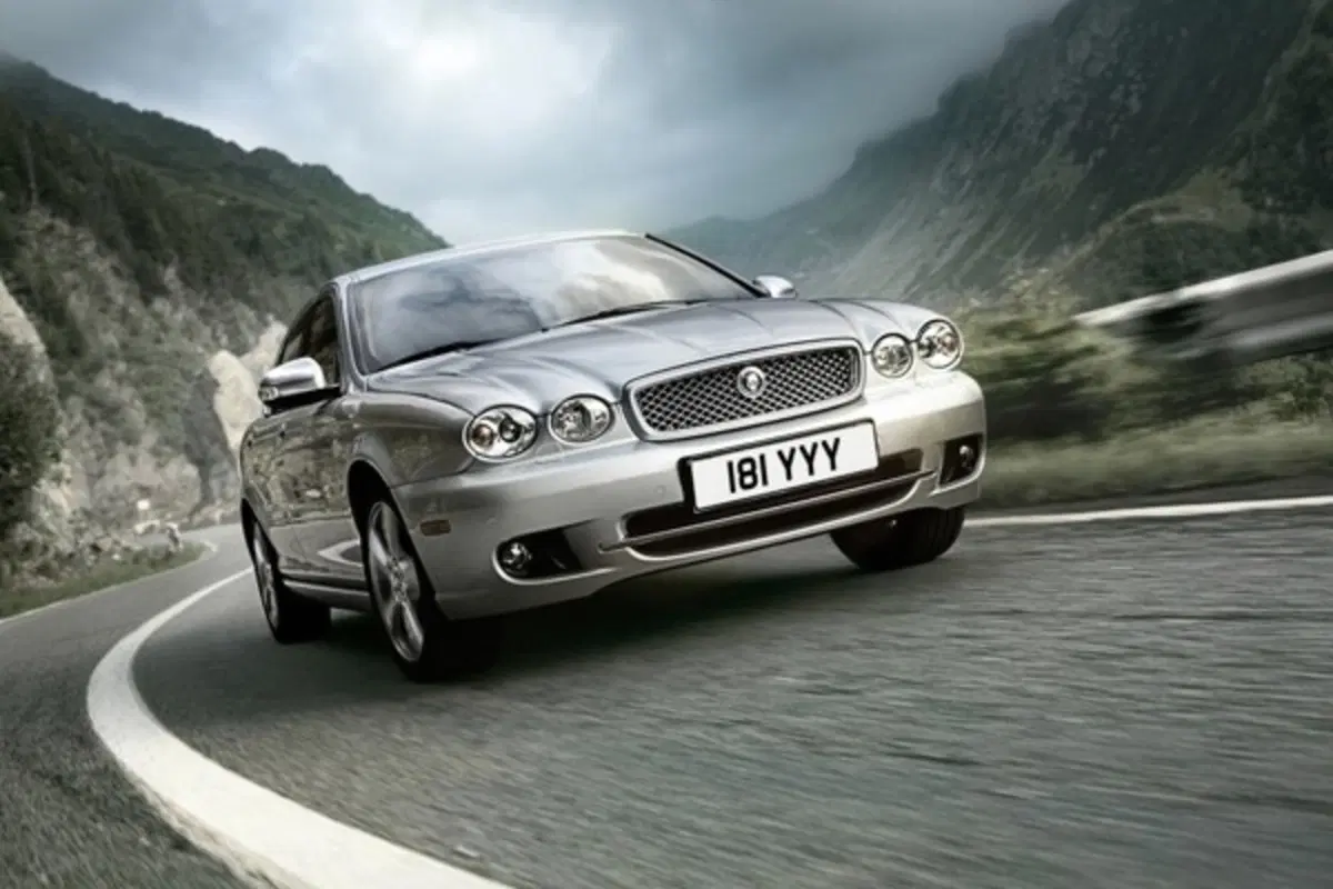 Jaguar X-Type restyling (7)