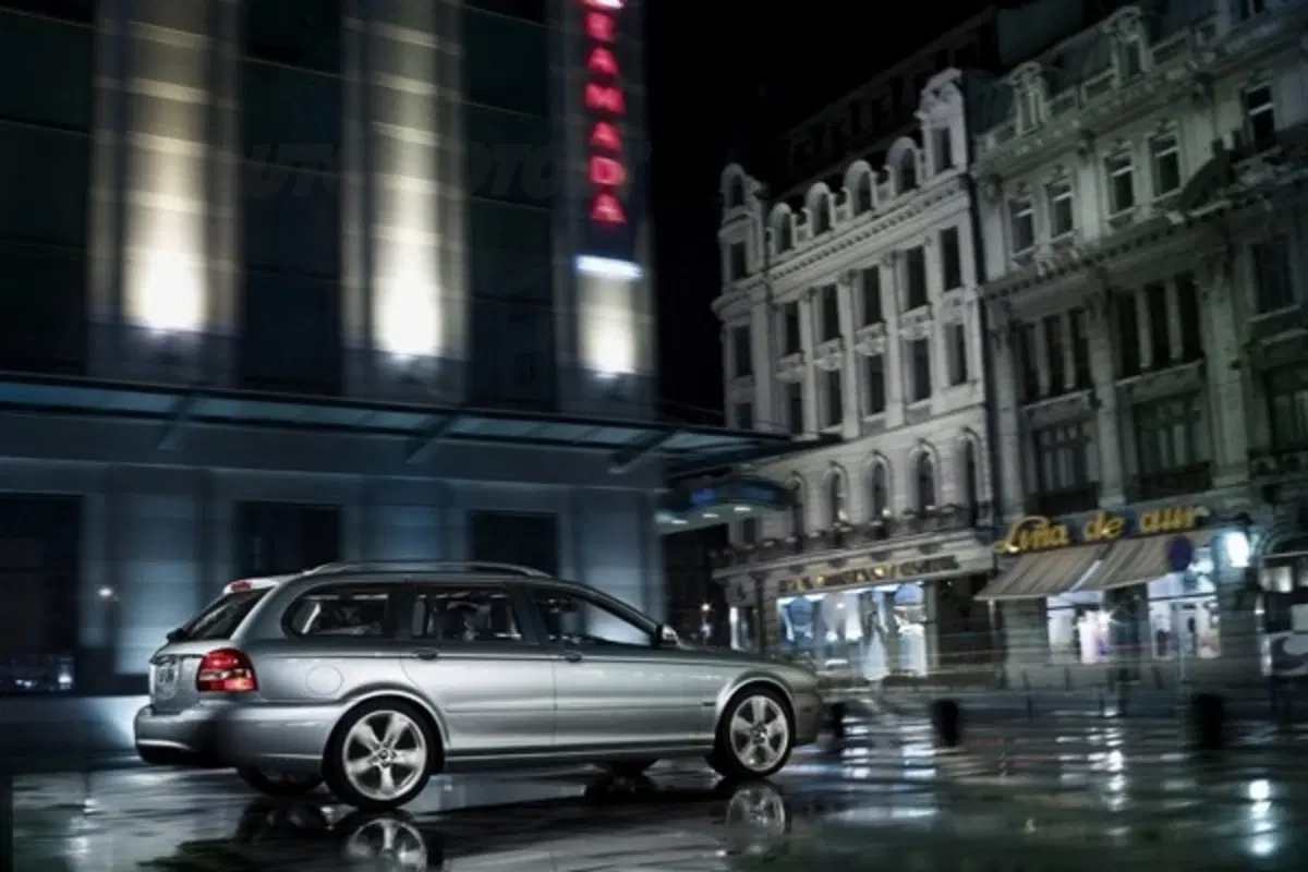 Jaguar X-Type restyling (12)