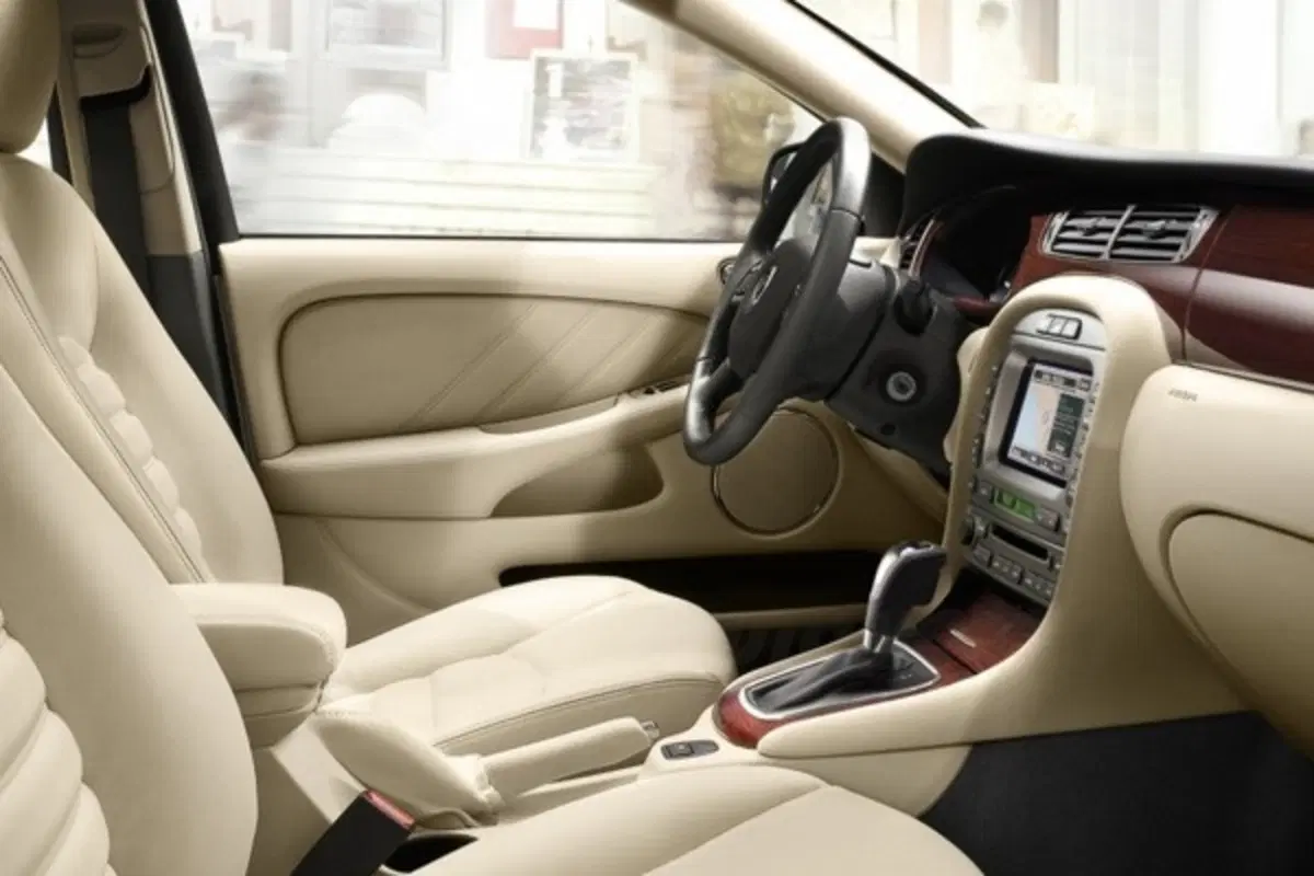 Jaguar X-Type restyling (14)