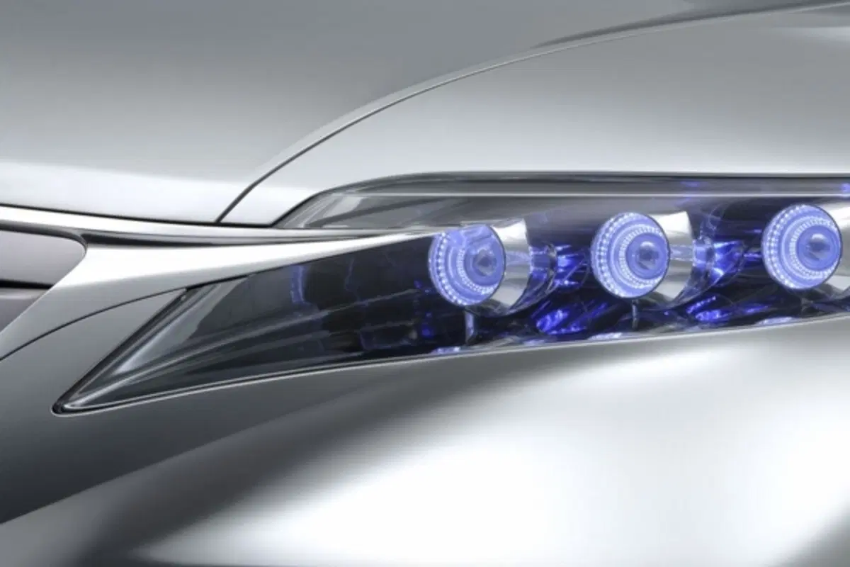 Lexus LF-Xh Concept (5)