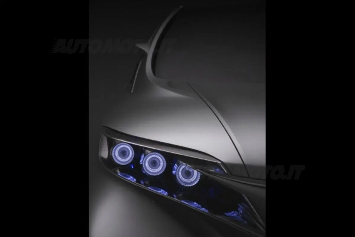 Lexus LF-Xh Concept (14)