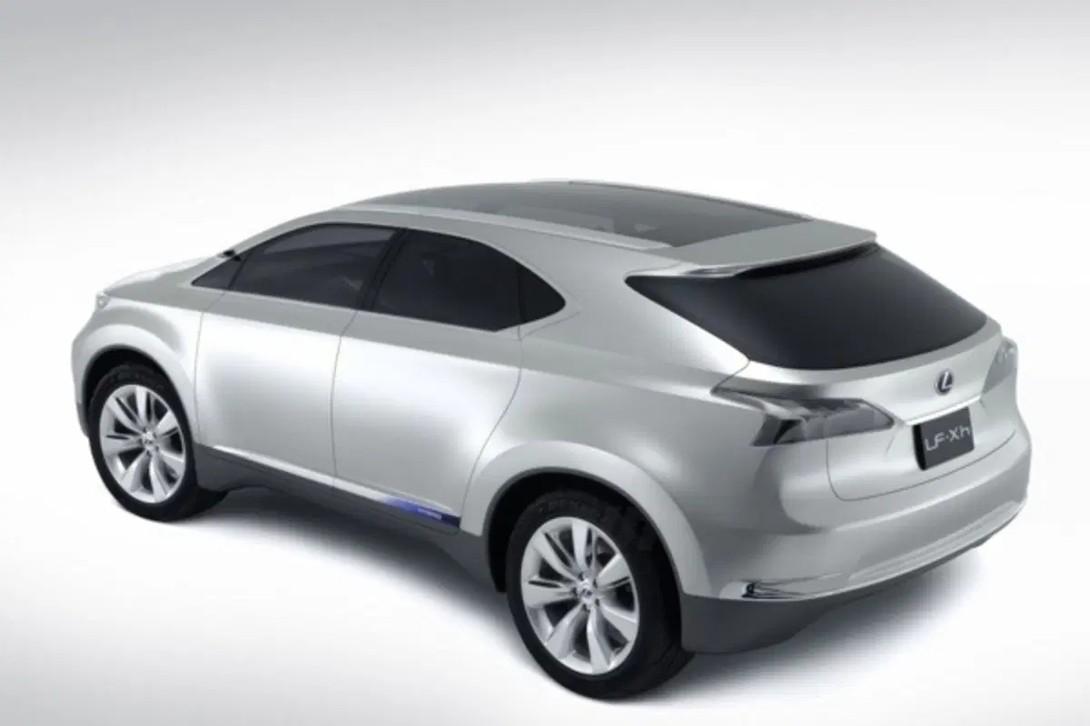 Lexus LF-Xh Concept (24)