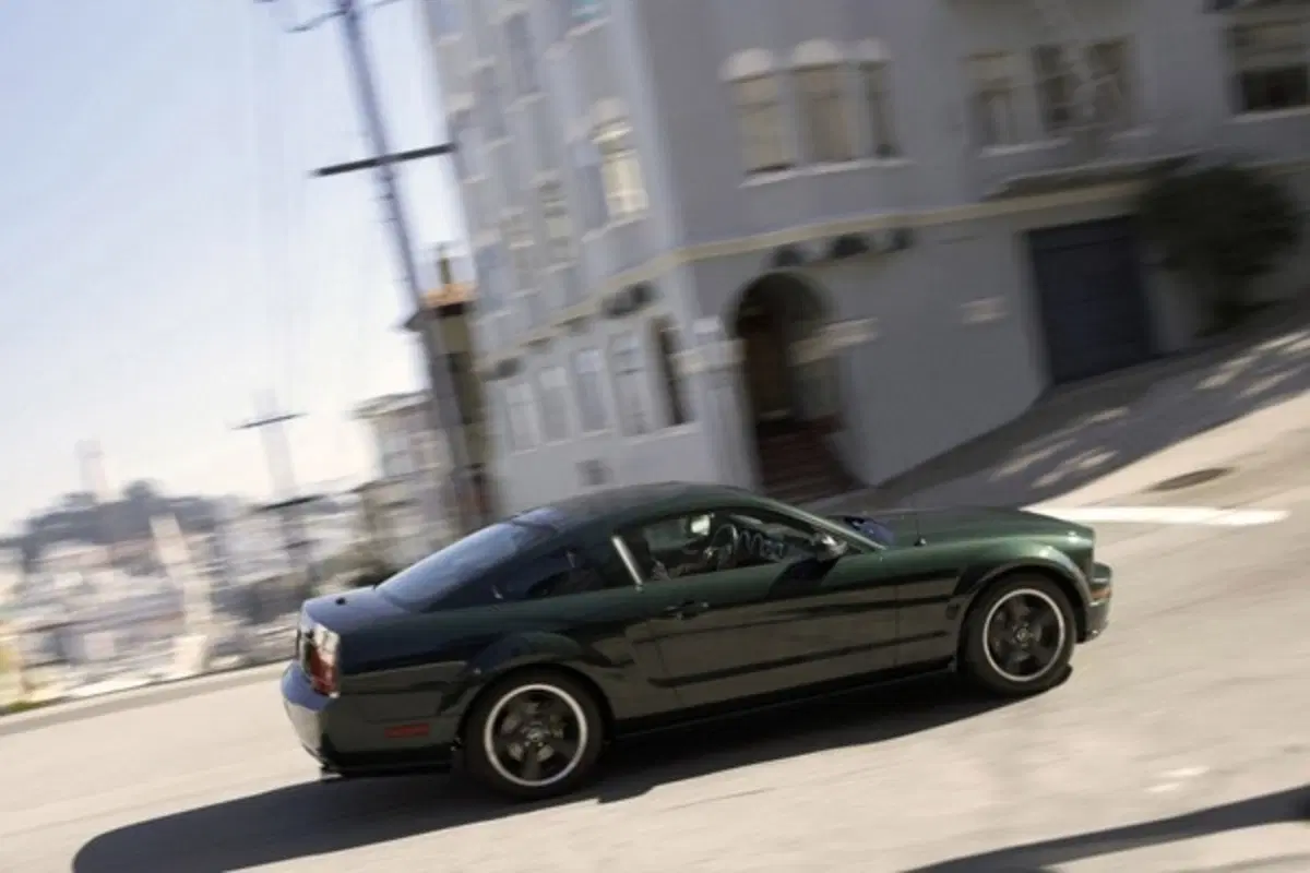 Ford Mustang Bullit (11)