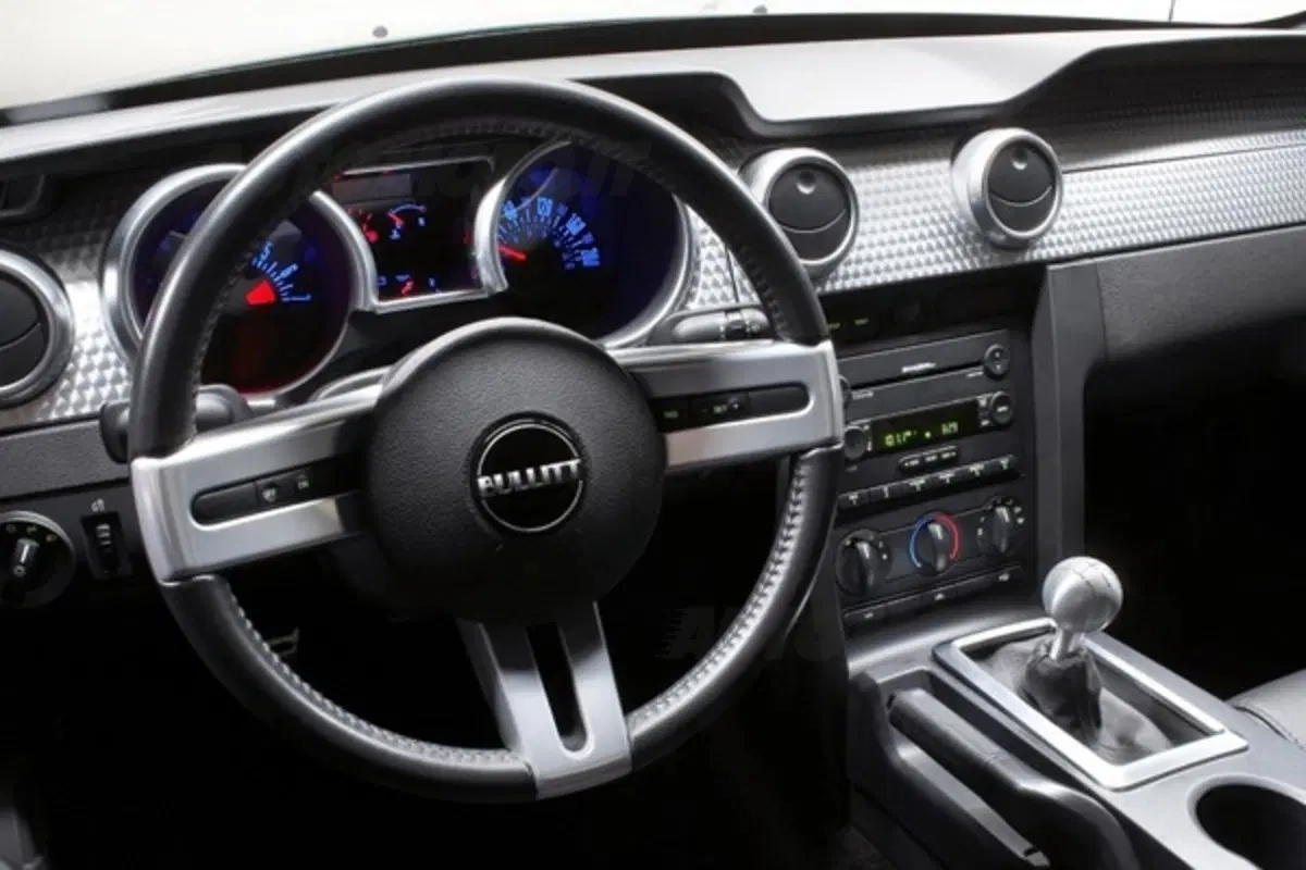 Ford Mustang Bullit (13)