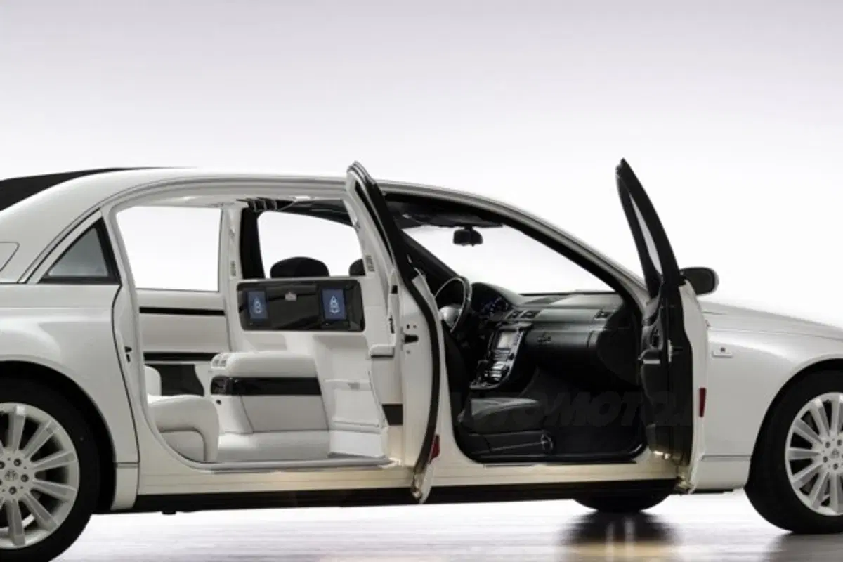 Maybach 62 Landaulet (9)