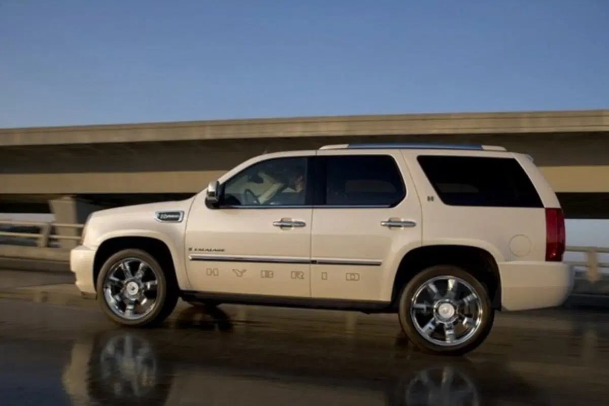 Cadillac Escalade Hybrid (3)