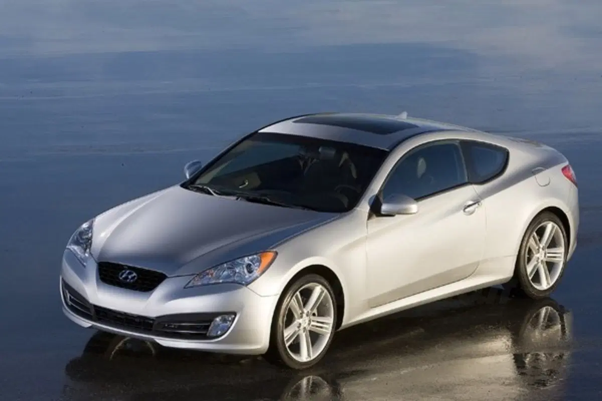 Hyundai Genesis Coupé (6)