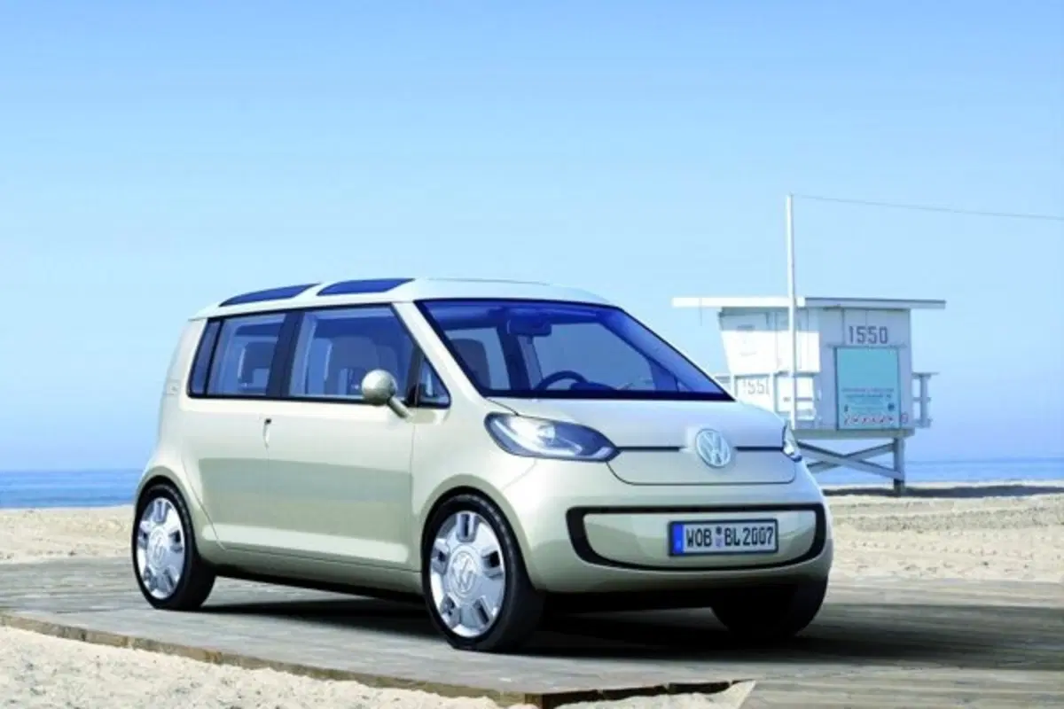 Volkswagen Space Up! Blue (19)