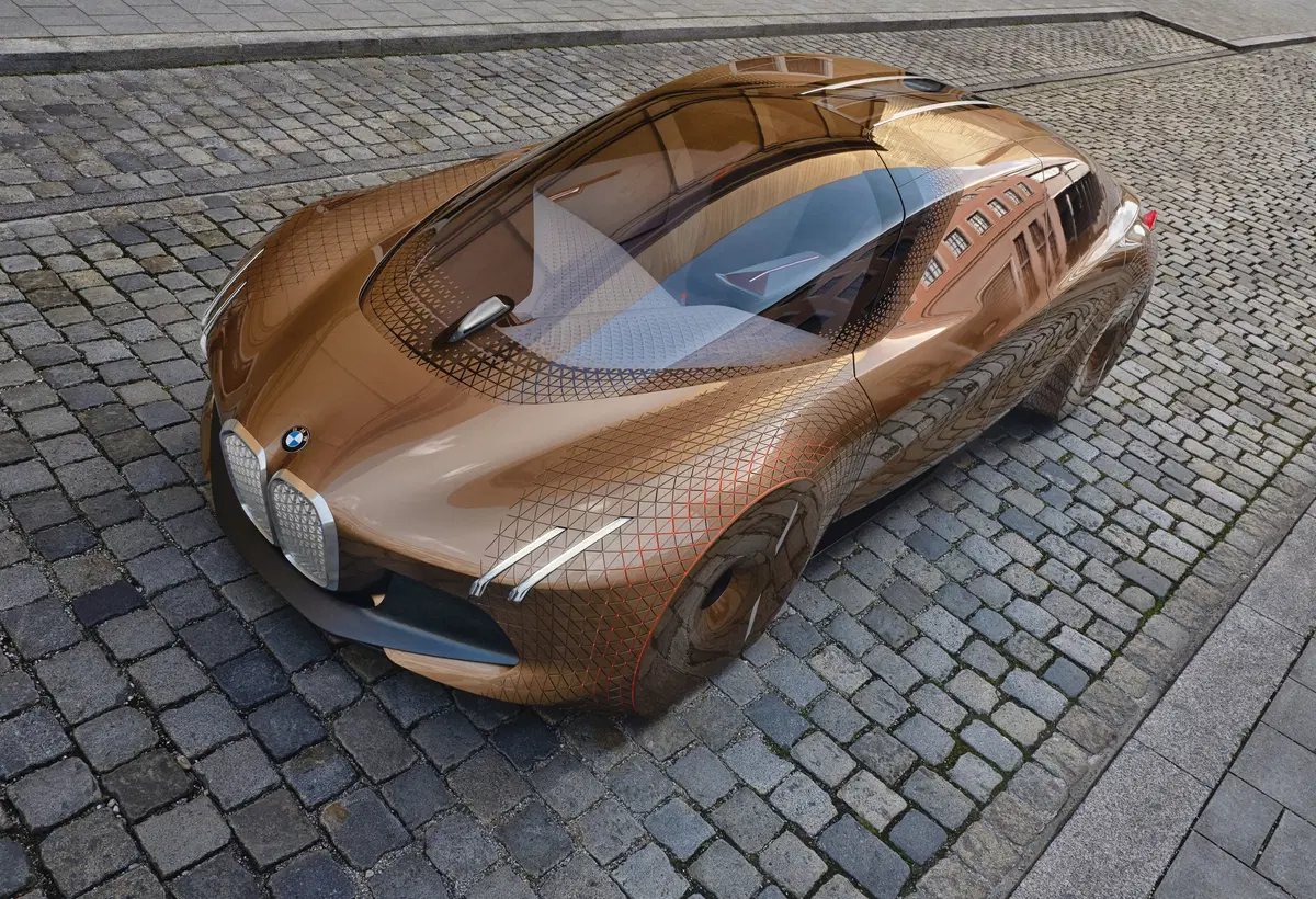 Hundred to go: arriva su Sky la serie tv marchiata BMW e Fox (3)