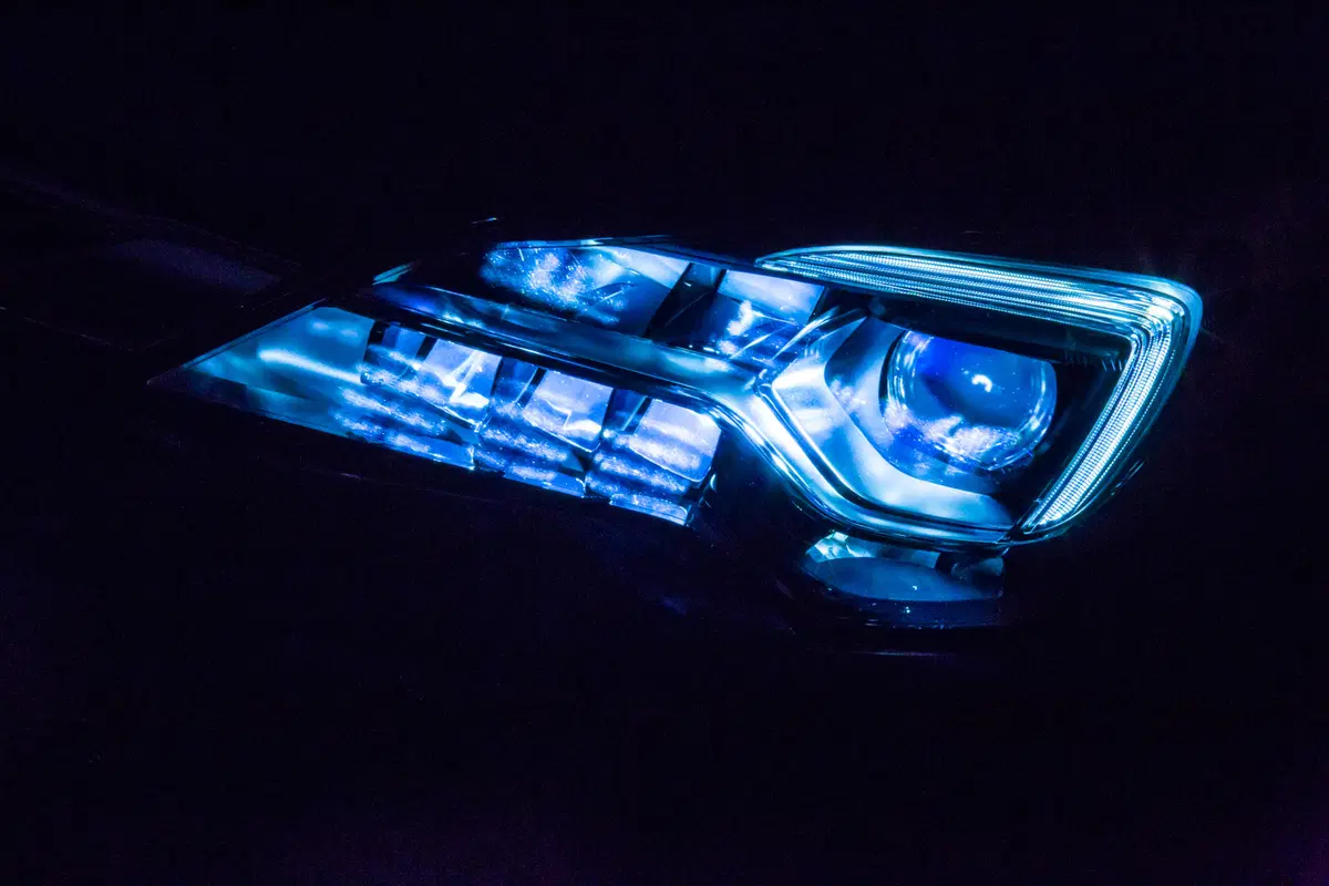 Opel Astra, ecco perché scegliere i fari full led a matrice IntelliLux [Video] (13)