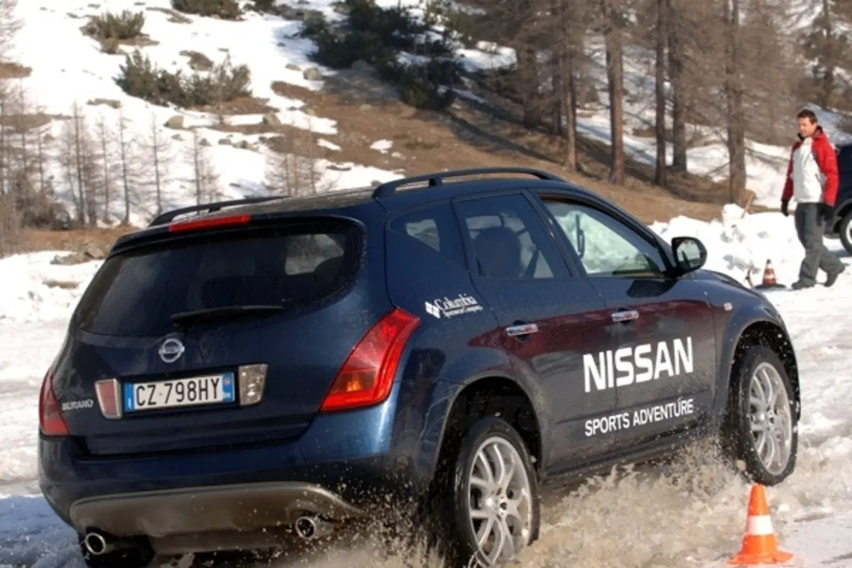 Nissan Snow Camp (11)