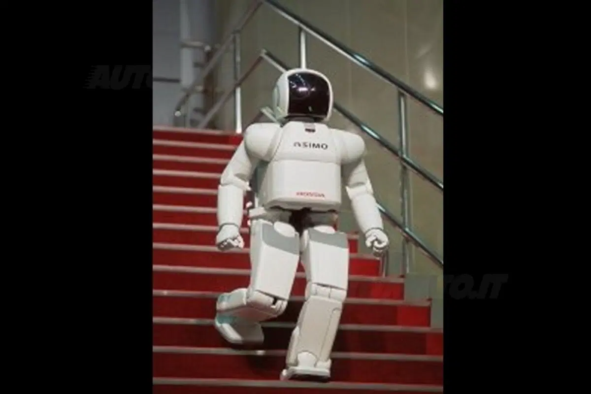 Honda ASIMO (2)