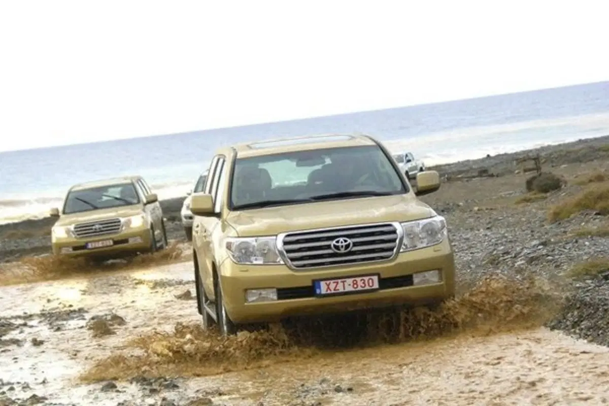 Nuova Toyota Land Cruiser (7)