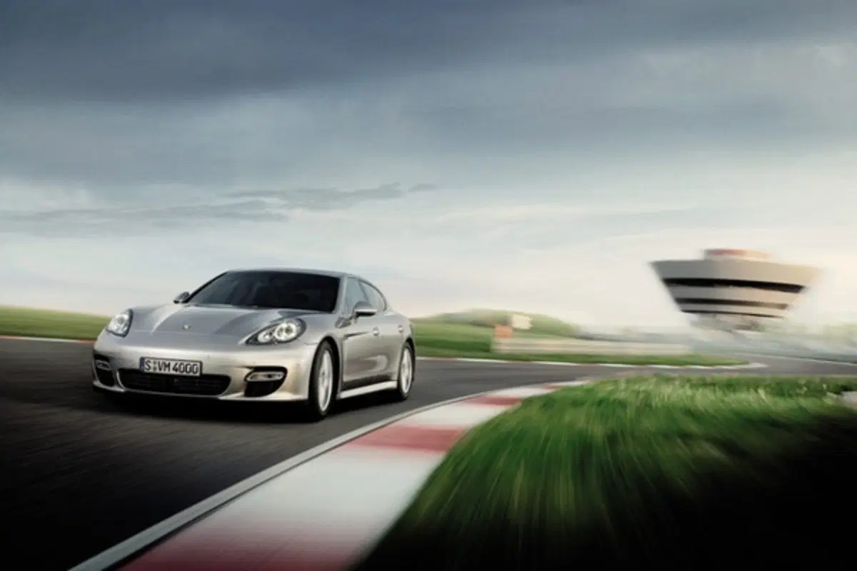 Porsche Panamera (3)