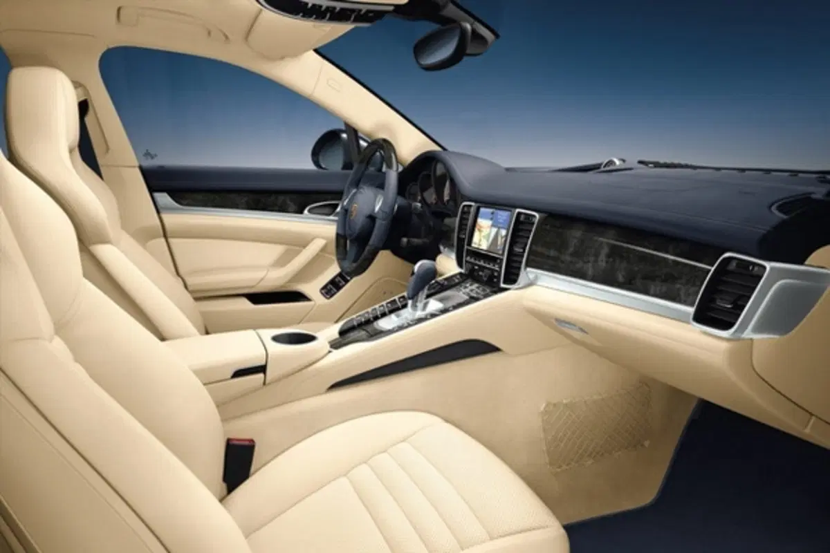 Porsche Panamera (14)