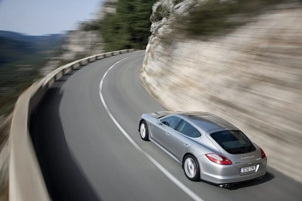 Porsche Panamera (20)