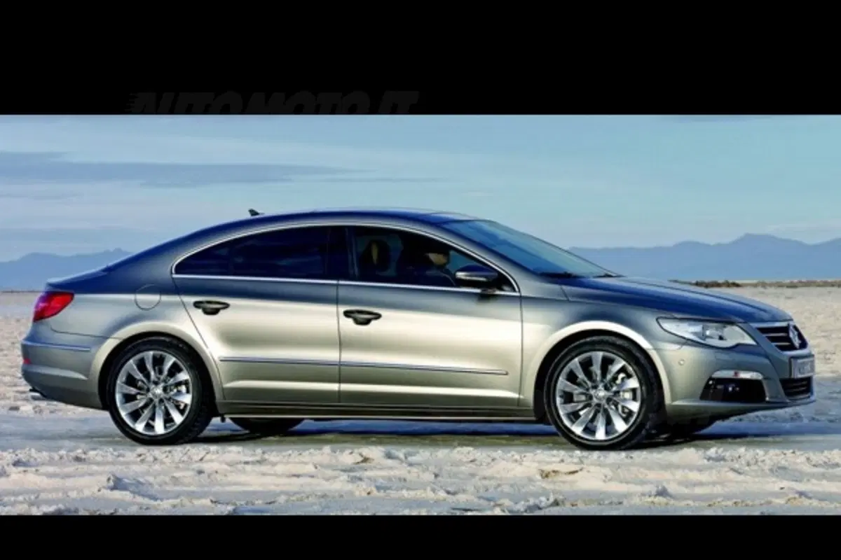 Volkswagen Passat CC (2)